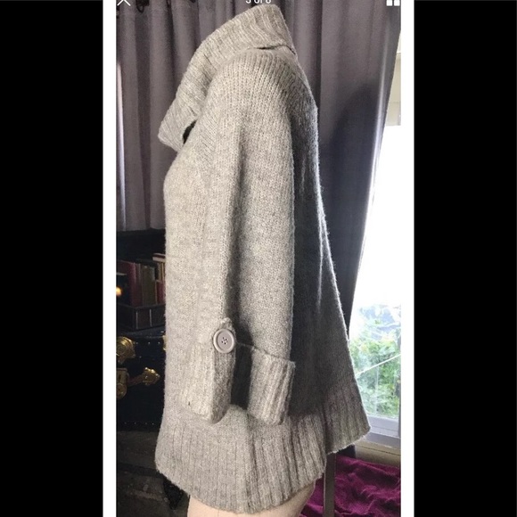 CAROLYN TAYLOR Wool Mohair Blend Cowl NecK Sweater - Picture 4 of 9